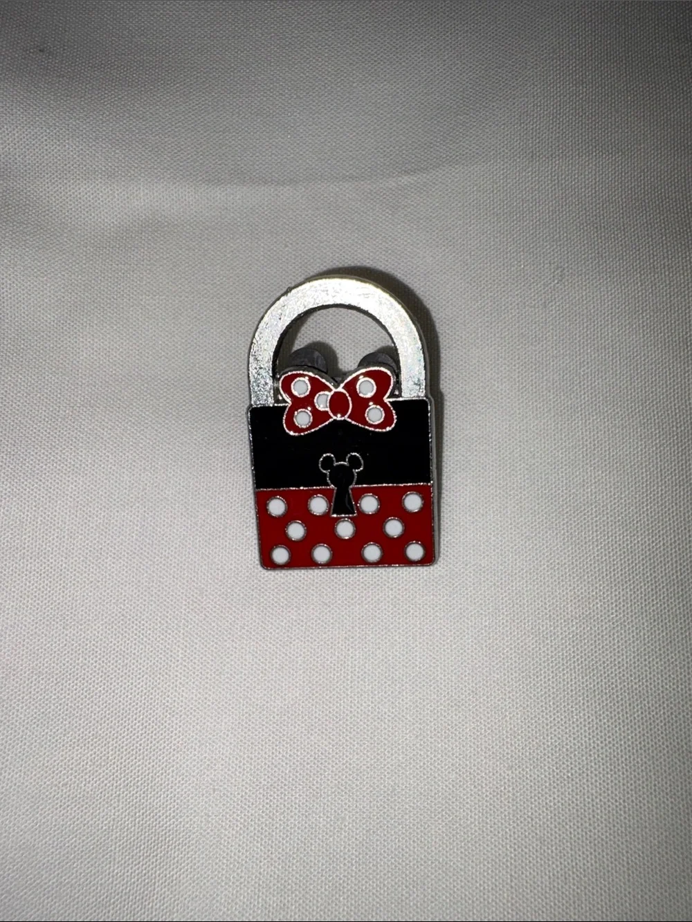 Disney Minnie Mouse Red, Black & White Polka Dot Lock Pin